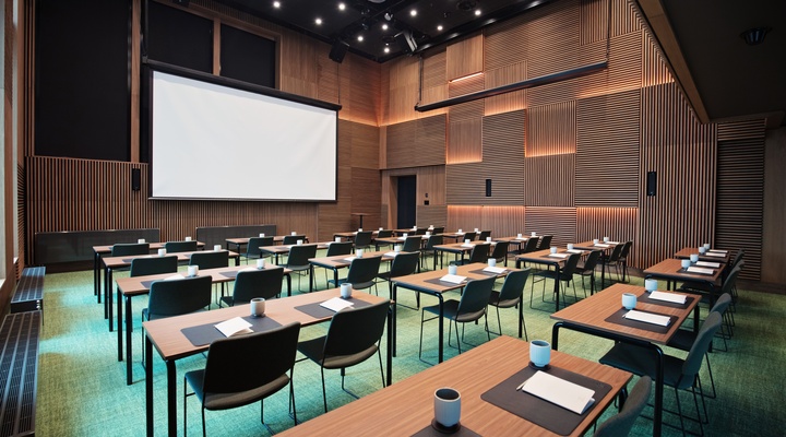 Send din forespørsel via meetings.no