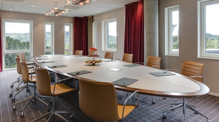 Send din forespørsel via meetings.no